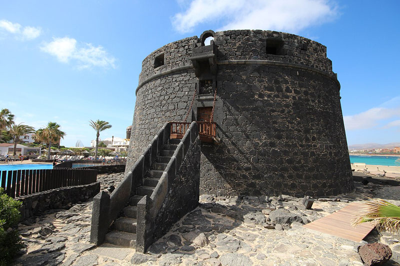 Wieża obronna w Caleta de Fuste