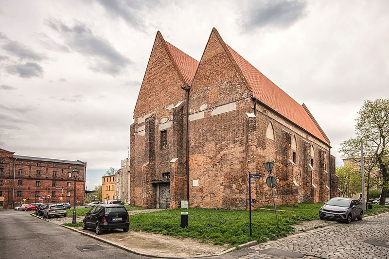 Kościół Świętych Apostołów Piotra i Pawła w Brzegu