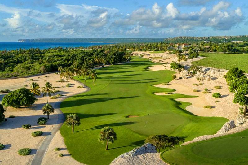 Pola golfowe w Punta Cana